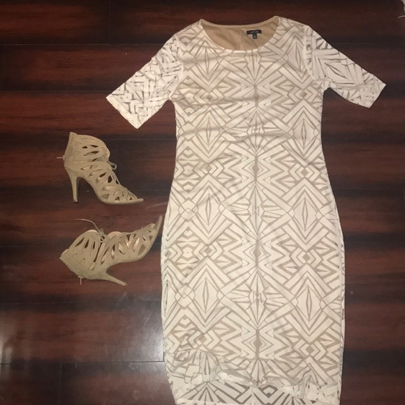 Apt. 9 Dresses & Skirts - NWOT APT. 9 White and Tan Dress